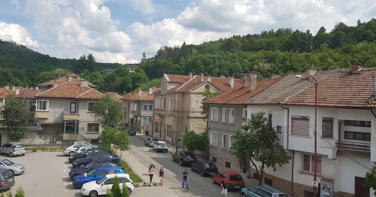Отель Часовника Трявна Экстерьер фото